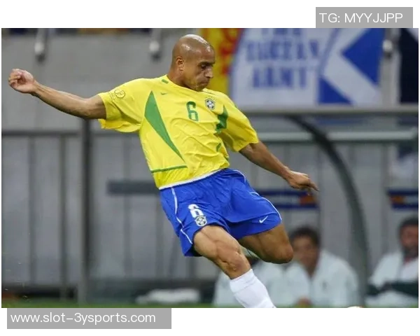 欧洲足球最佳阵容评选揭晓传奇球星齐聚一堂的巅峰对决