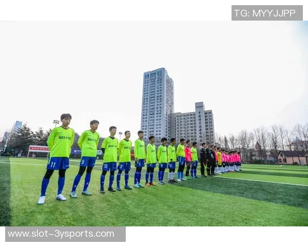 真如中学足球队奋勇拼搏助力校园体育文化蓬勃发展