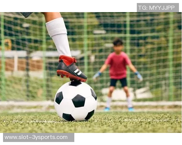 足球比赛中需要注意的关键要素与技巧分享